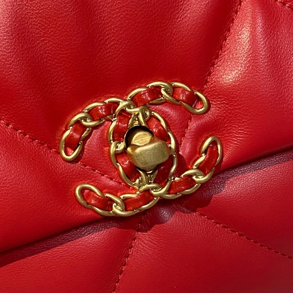 GoodFit CHANEL 19 FLAP BAG 40 - Image 8