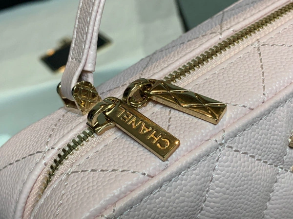 Trendy CHANEL VANITY CASE 1243 - Image 7