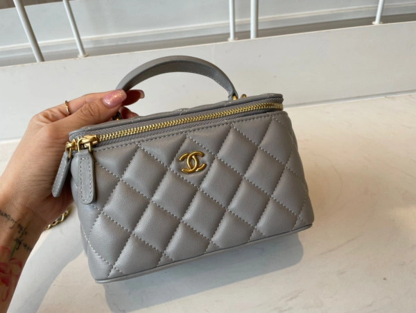 StreetReady CHANEL VANITY CASE 1268 - Image 3