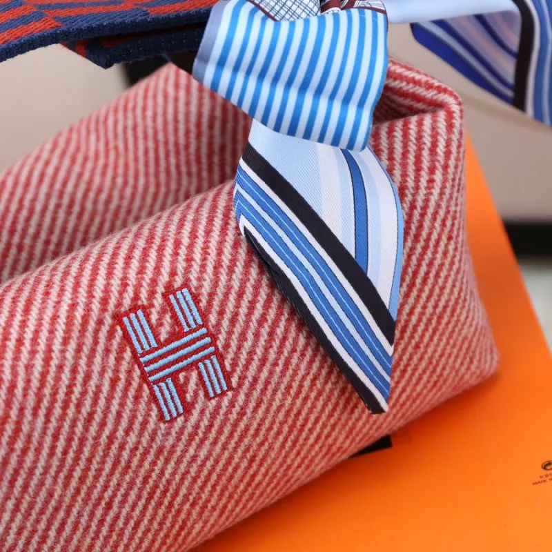 Affordable 5380 Hermes AAA Quality Handbags For Women - Image 5