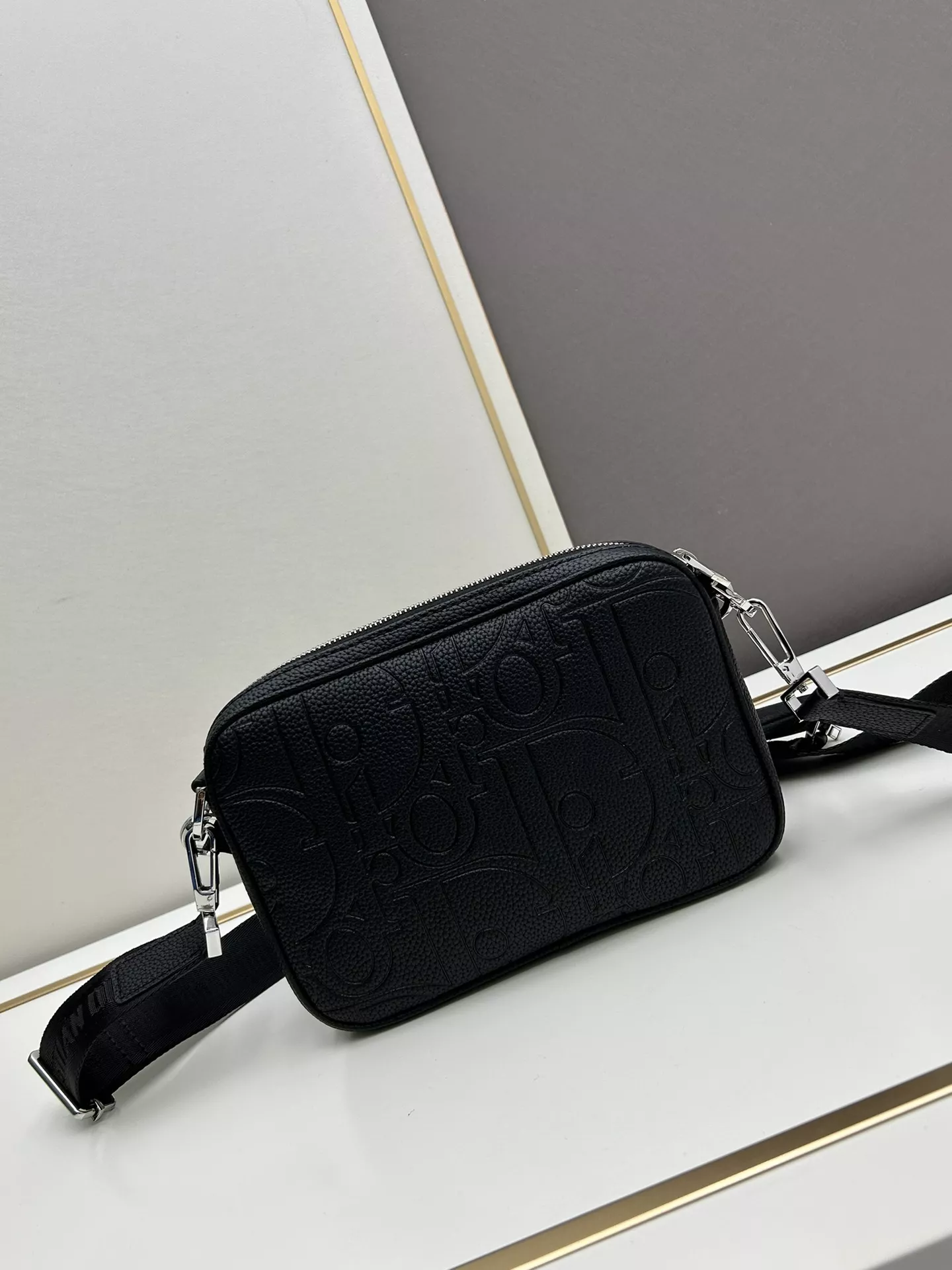 Affordable 9182 Christian Dior AAA Man Messenger Bags - Image 3