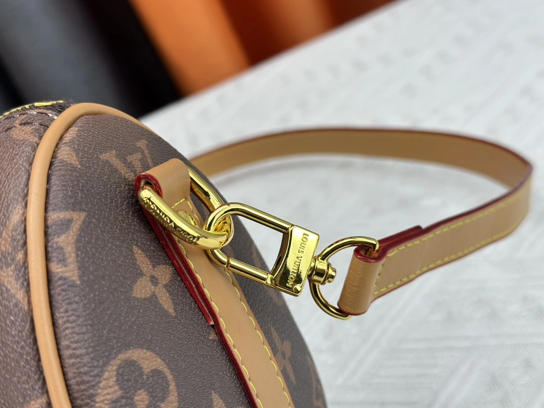 AllSeason 152 Louis Vuitton AAA Quality Handbags For Women - Image 6