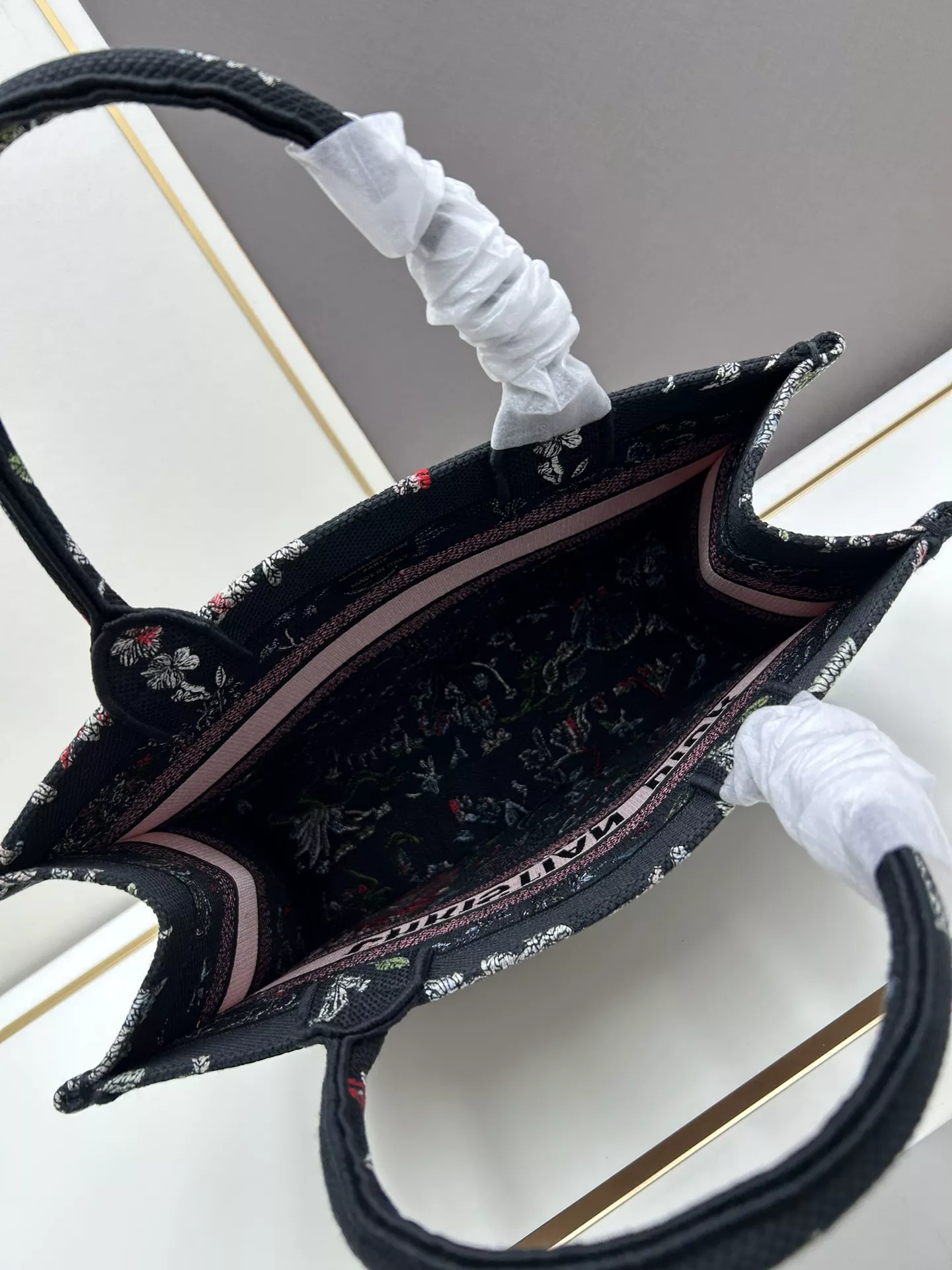 AllSeason 4956 Christian Dior AAA Quality Tote-Handbags For Women - Image 7