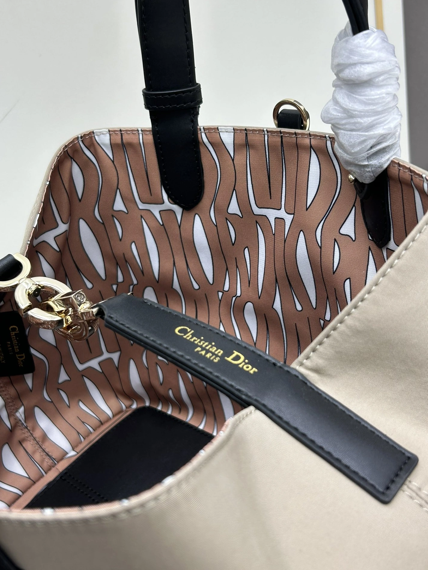 AllSeason 514 Christian Dior AAA Quality Handbags For Women - Image 7