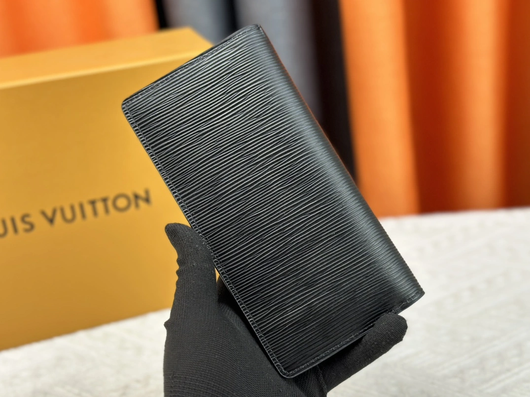 AllSeason 8132 Louis Vuitton LV Card Case For Unisex