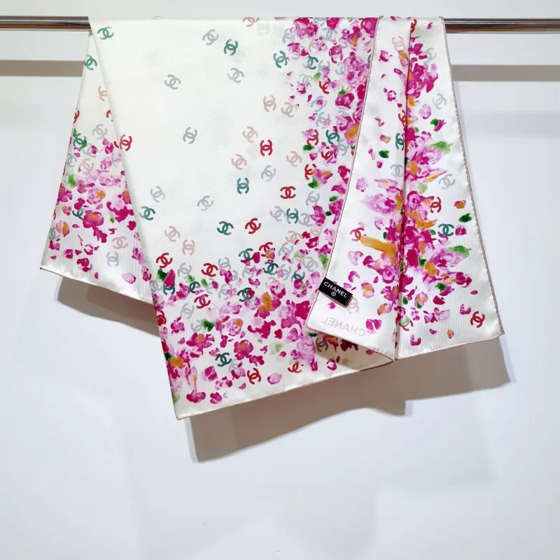 Bold 3024 Chanel Silk Squares - Image 5