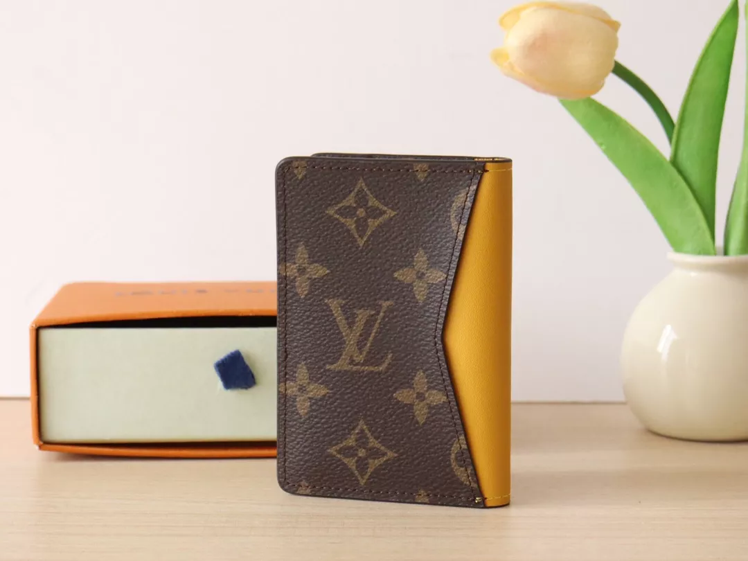 Bold 5974 Louis Vuitton LV Card Case