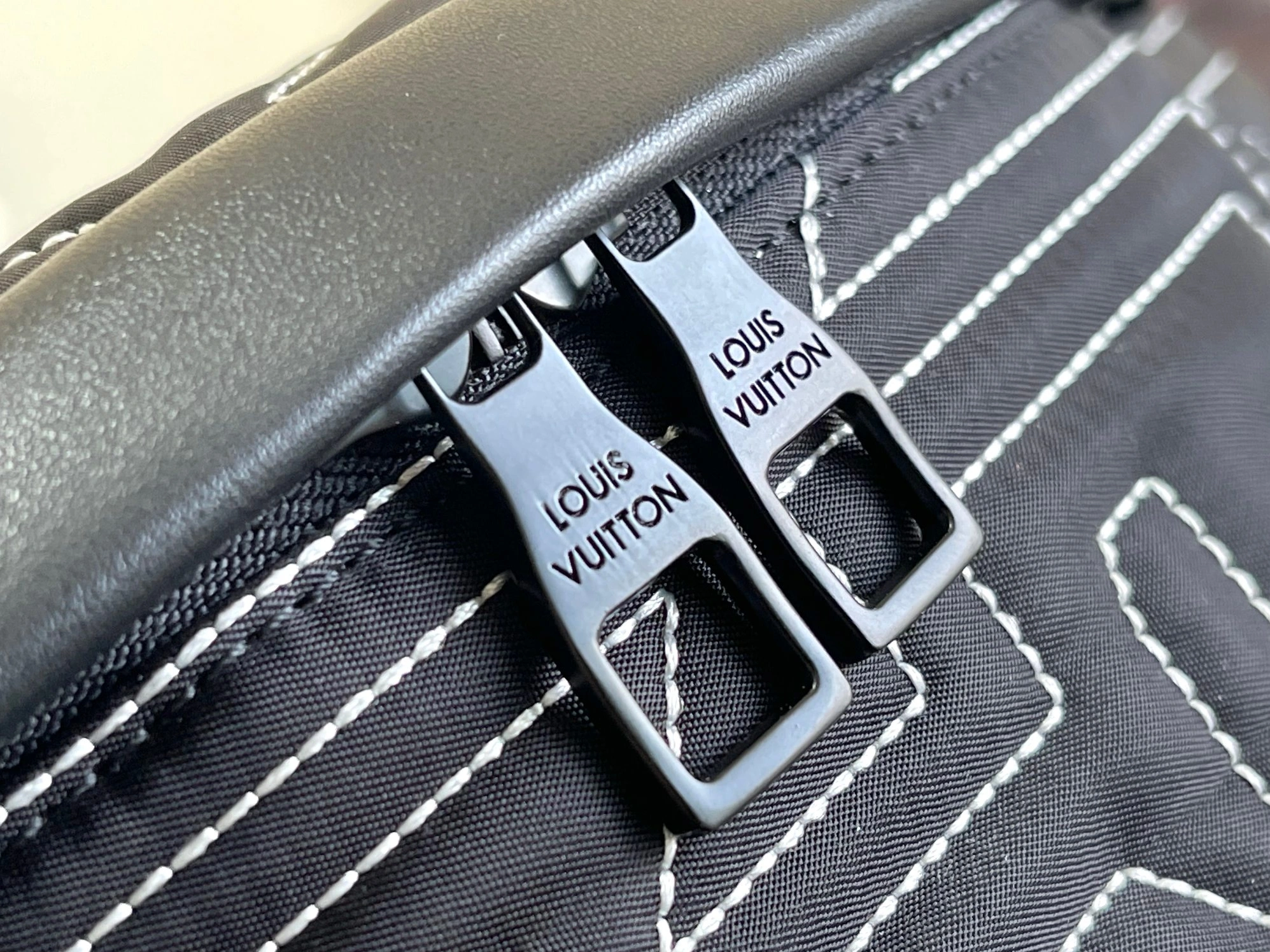 Breathable 2678 Louis Vuitton LV AAA Quality Belt Bags - Image 5