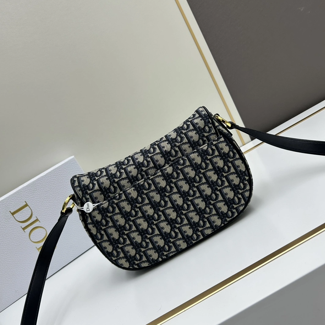 Breathable 9058 Christian Dior AAA Quality Messenger Bags For Women - Image 3
