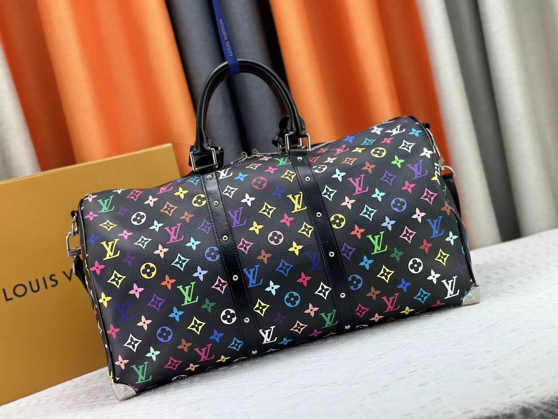 Bright 4670 Louis Vuitton Travel Bags - Image 4