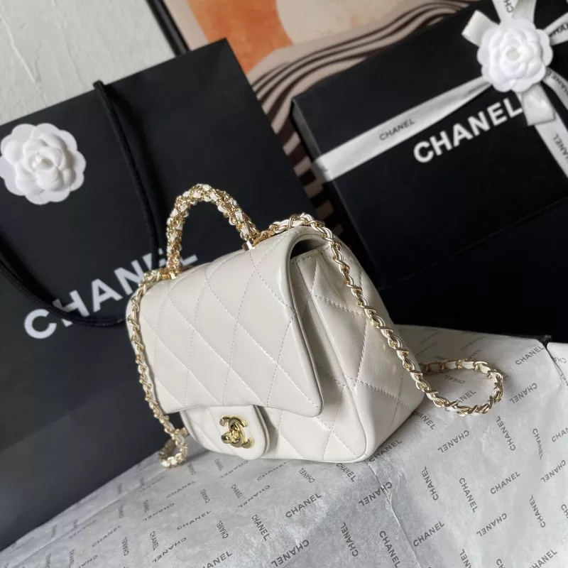 Chanel AAA Quality Messenger Bags For Women Affordable 2387 - Image 3