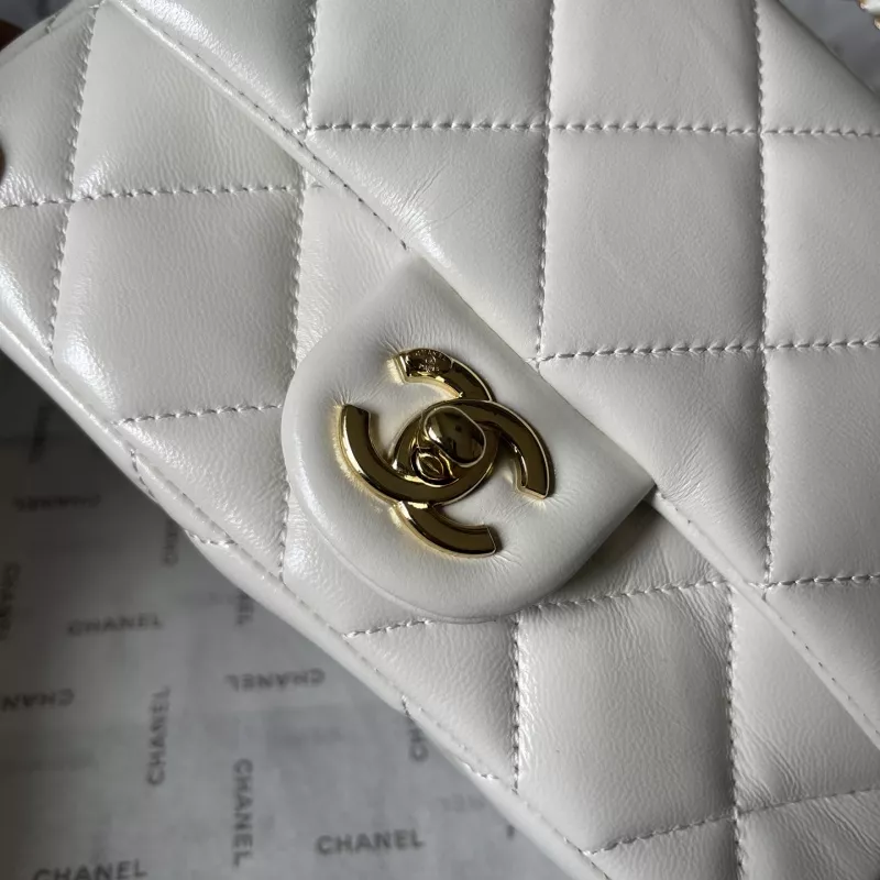 Chanel AAA Quality Messenger Bags For Women Affordable 2387 - Image 6