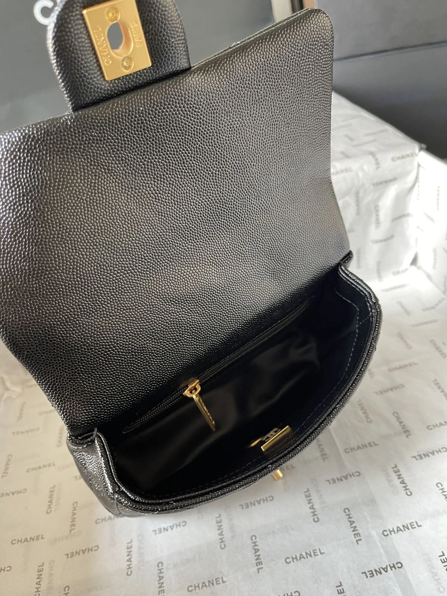 Chanel AAA Quality Messenger Bags For Women Comfortable 750 - Image 8