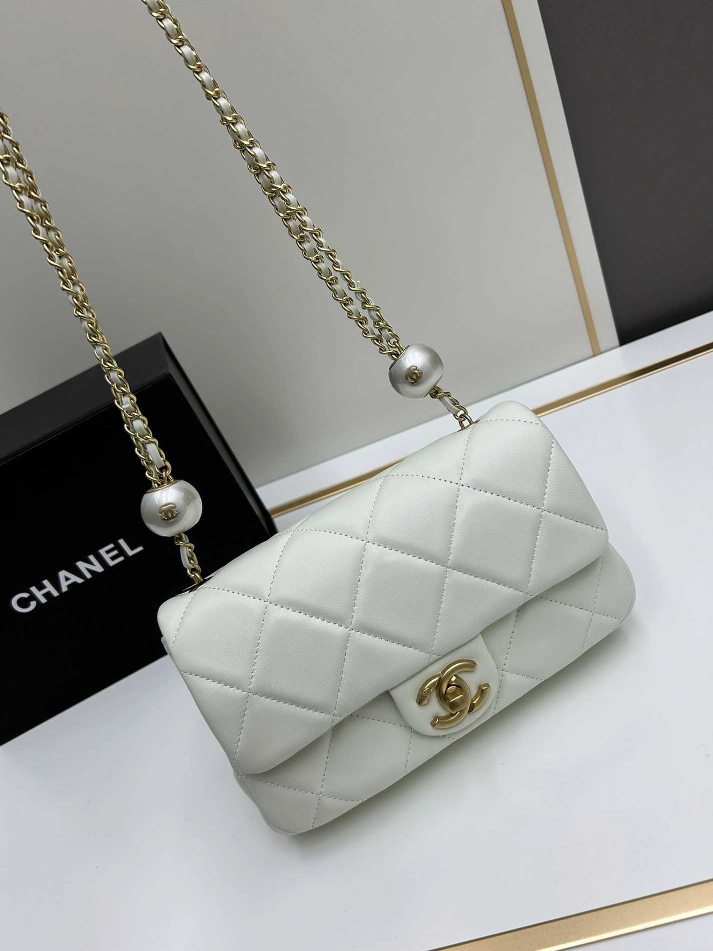 Chanel AAA Quality Messenger Bags For Women Compact 511 - Image 4