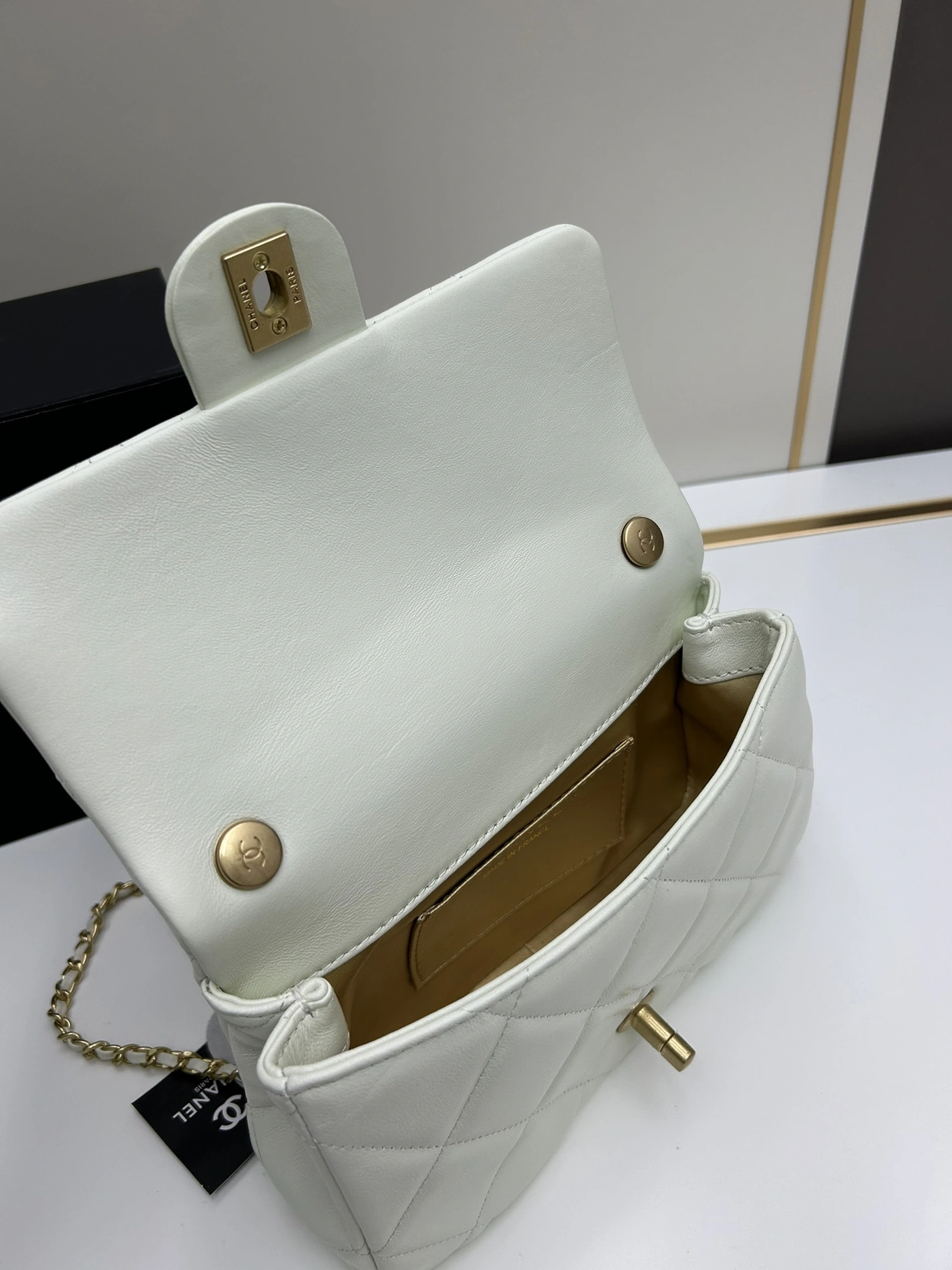 Chanel AAA Quality Messenger Bags For Women Compact 511 - Image 7