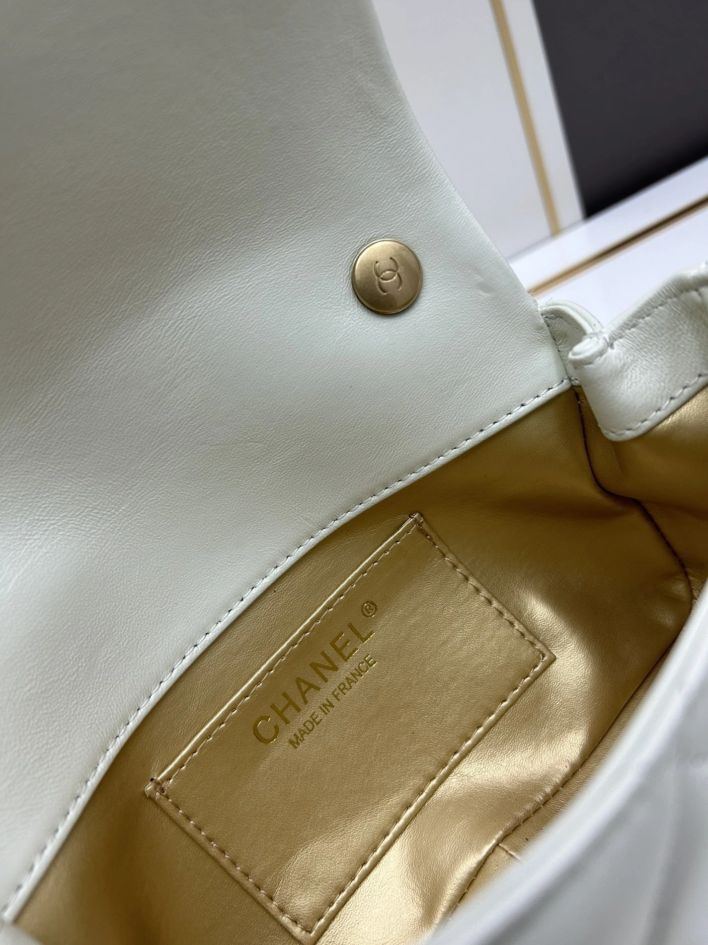 Chanel AAA Quality Messenger Bags For Women Compact 511 - Image 8