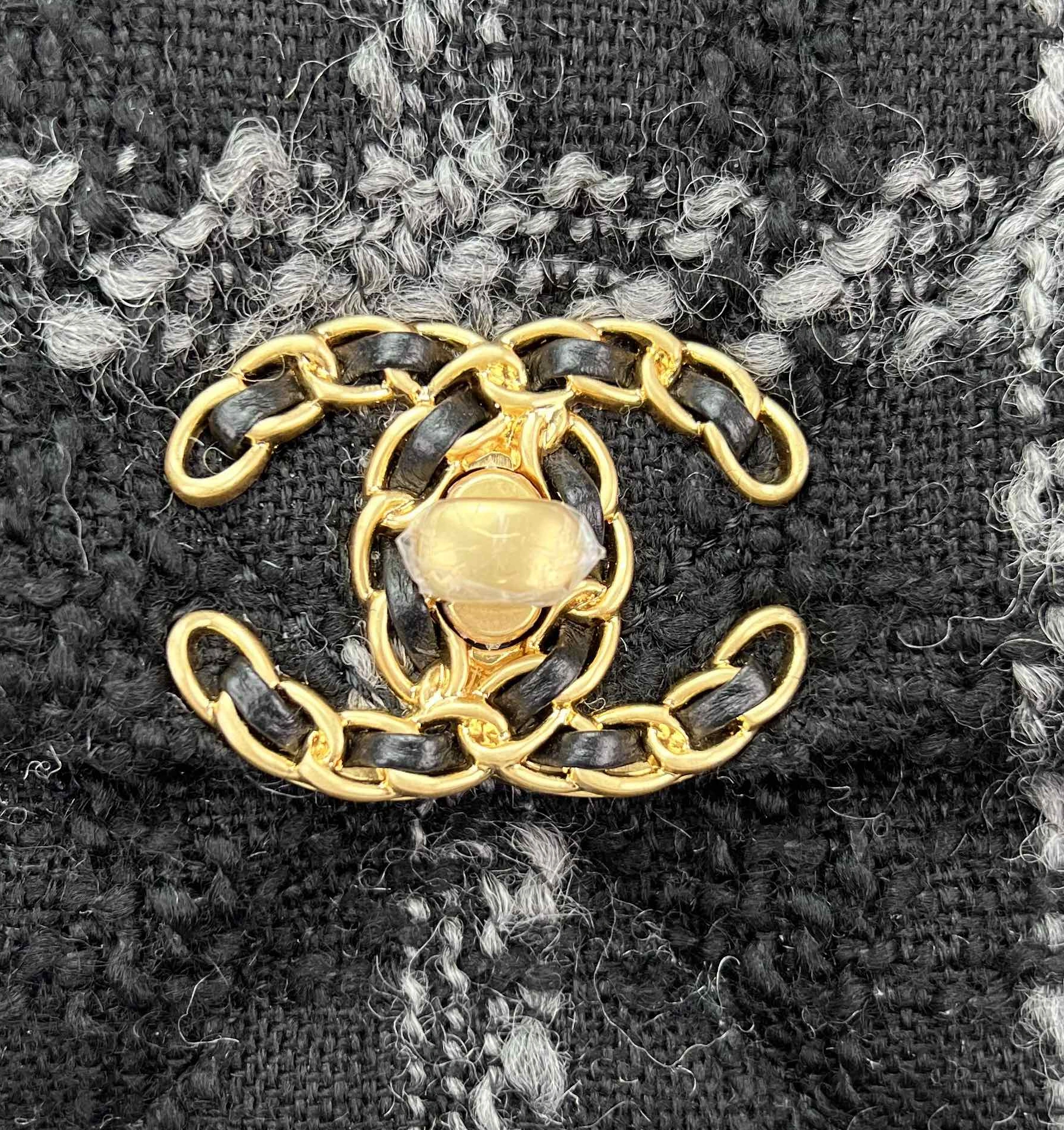 Chanel AAA Quality Messenger Bags For Women Fashionable 2730 - Image 4