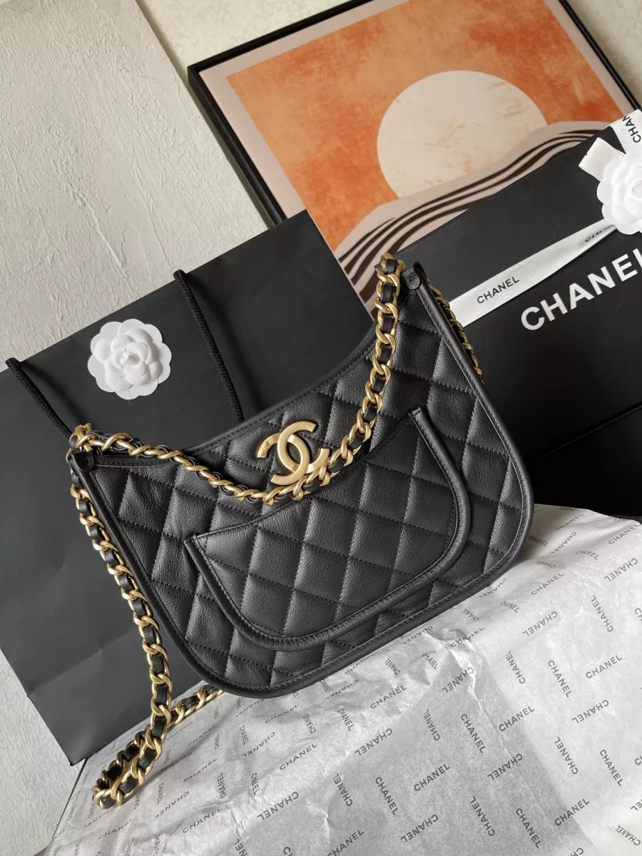 Chanel AAA Quality Messenger Bags For Women Trendy 3607