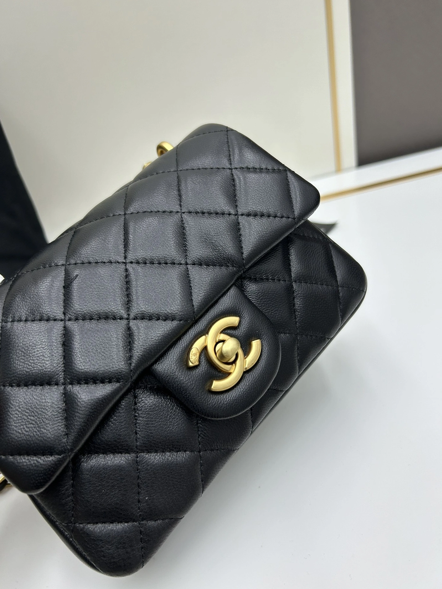 Chanel AAA Quality Messenger Bags For Women Versatile 9270 - Image 4