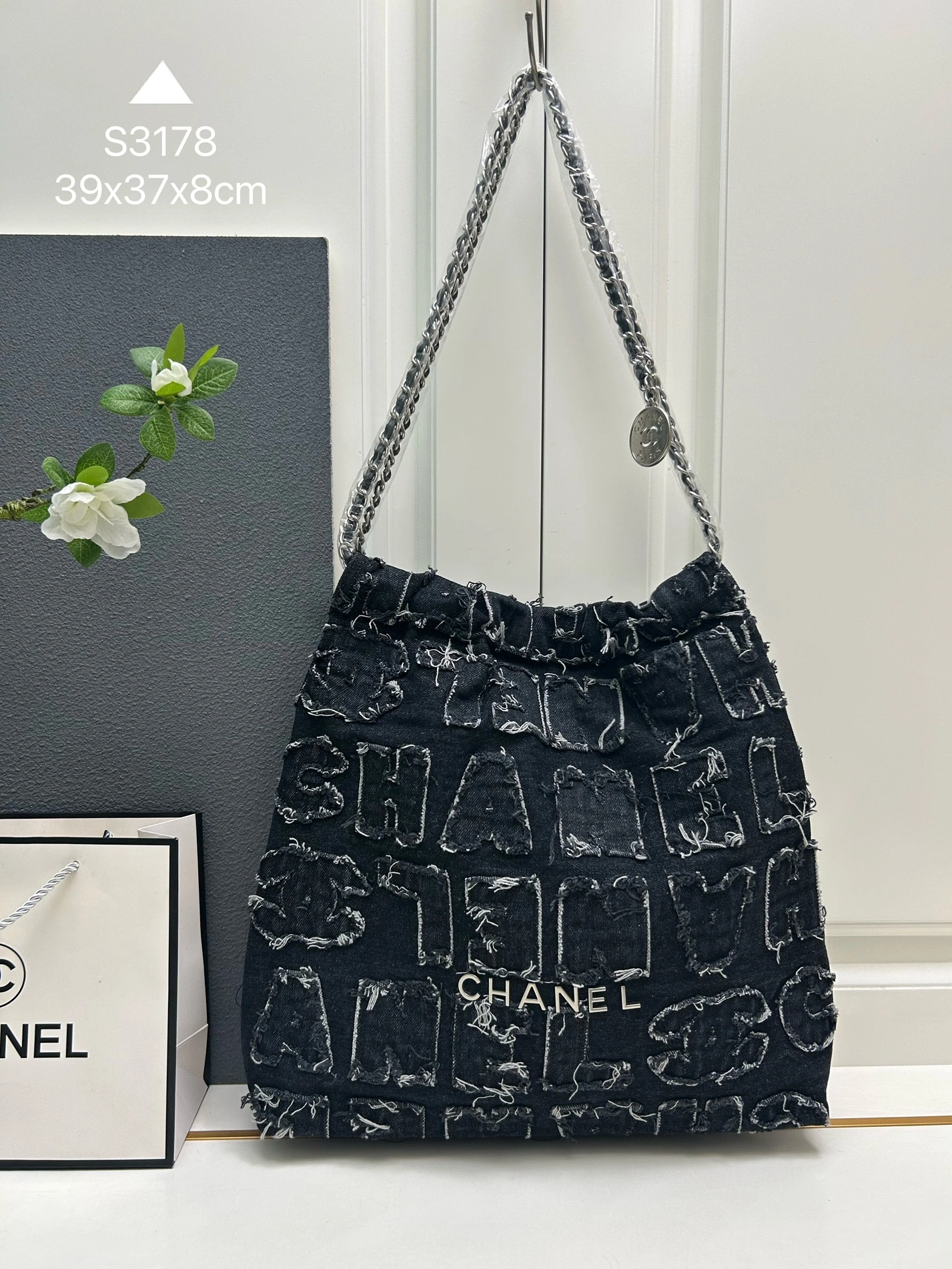 Chanel AAA Quality Shoulder Bags For Women Refined 9955
