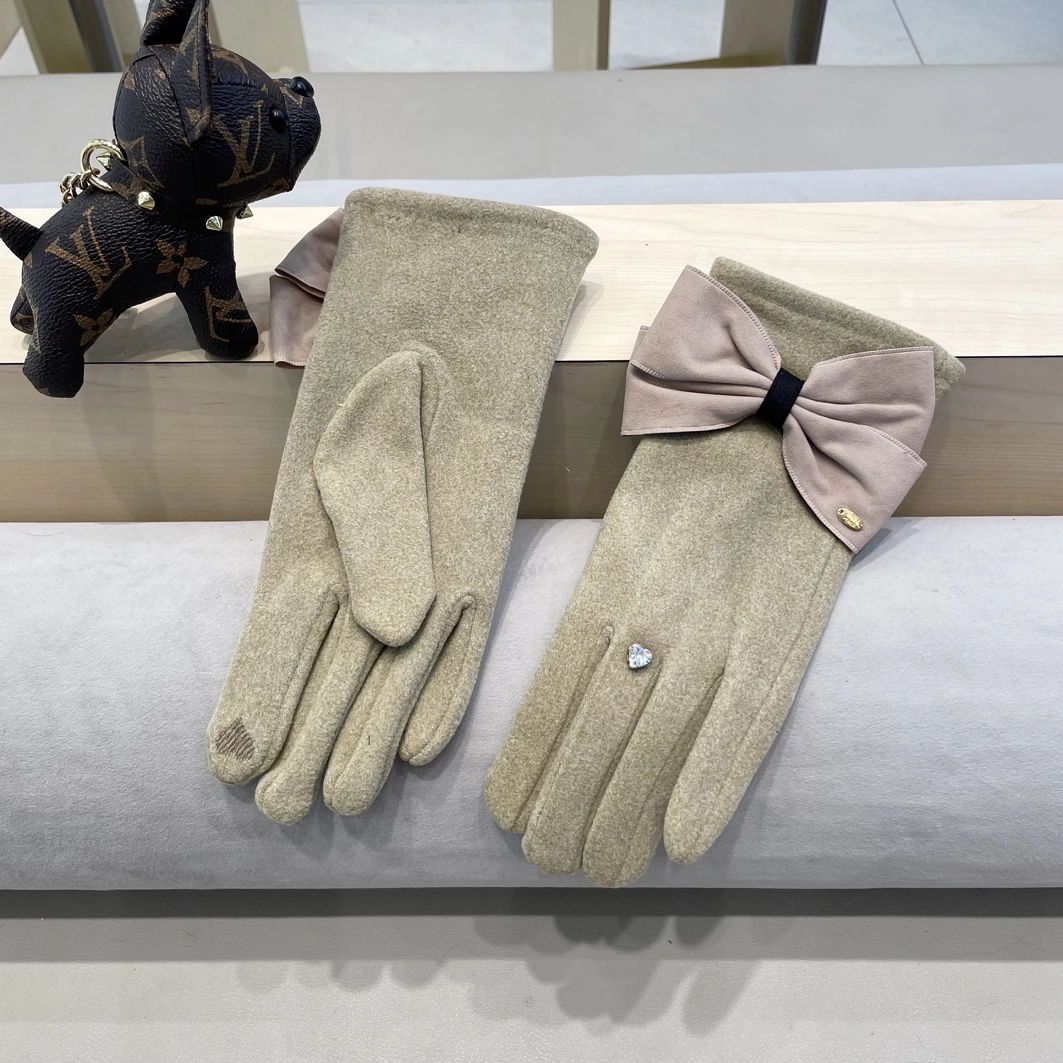 Chanel Gloves Breathable 4352 - Image 3