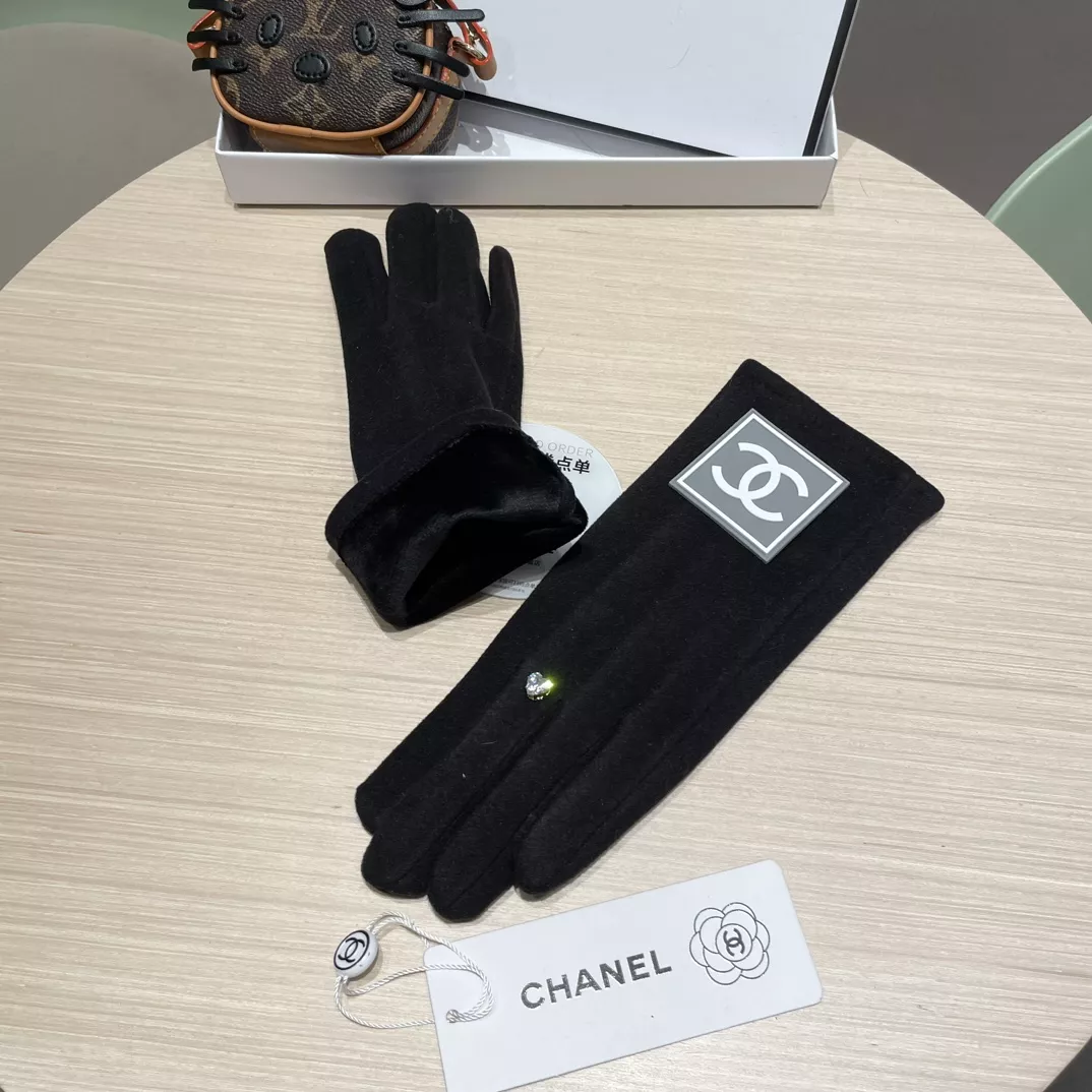 Chanel Gloves Resilient 2934 - Image 3