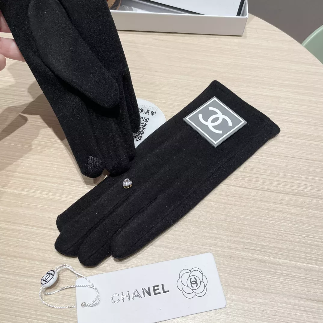 Chanel Gloves Resilient 2934 - Image 4
