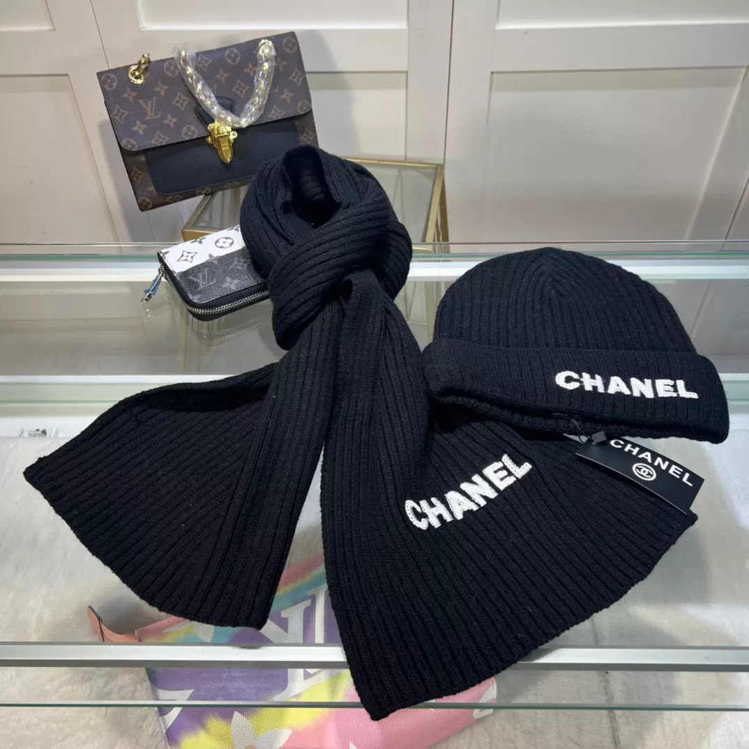 Chanel Hat and Scarf Set ModernLook 8601