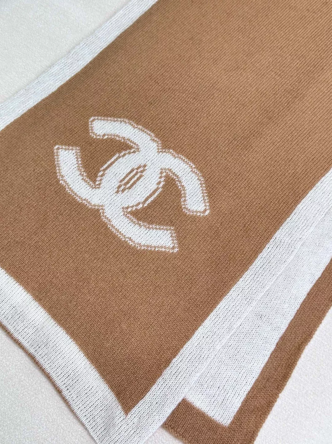 Chanel Scarves Lightweight 3106 - Image 4