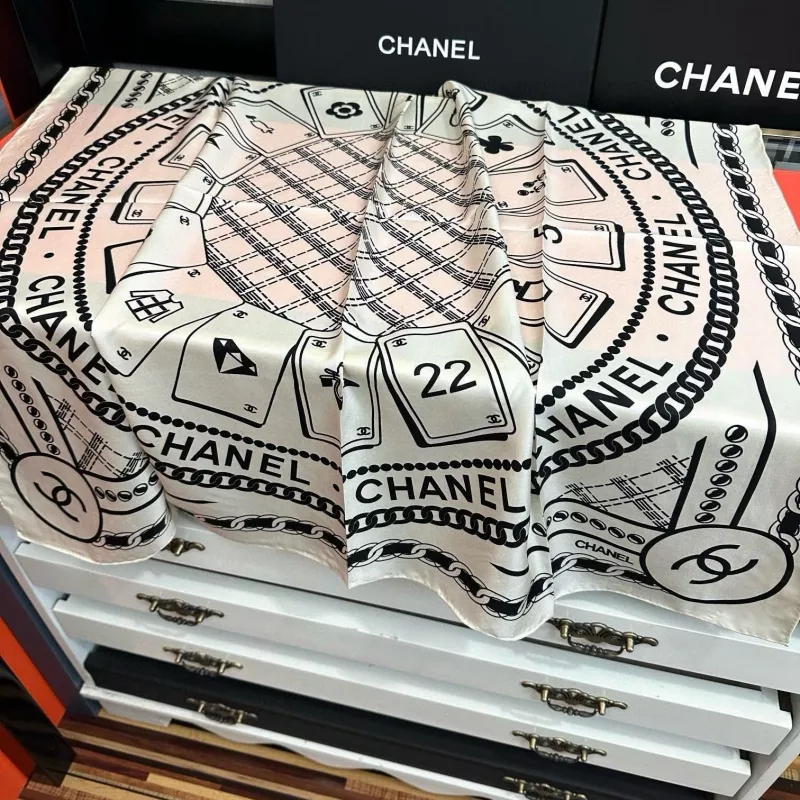 Chanel Silk Squares Popular 7591 - Image 4