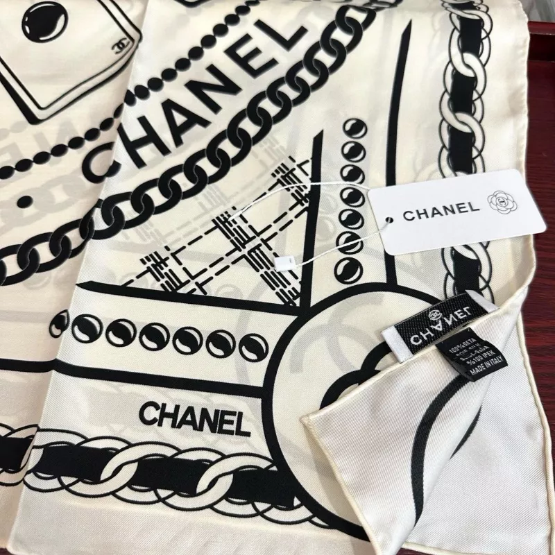 Chanel Silk Squares Popular 7591 - Image 6