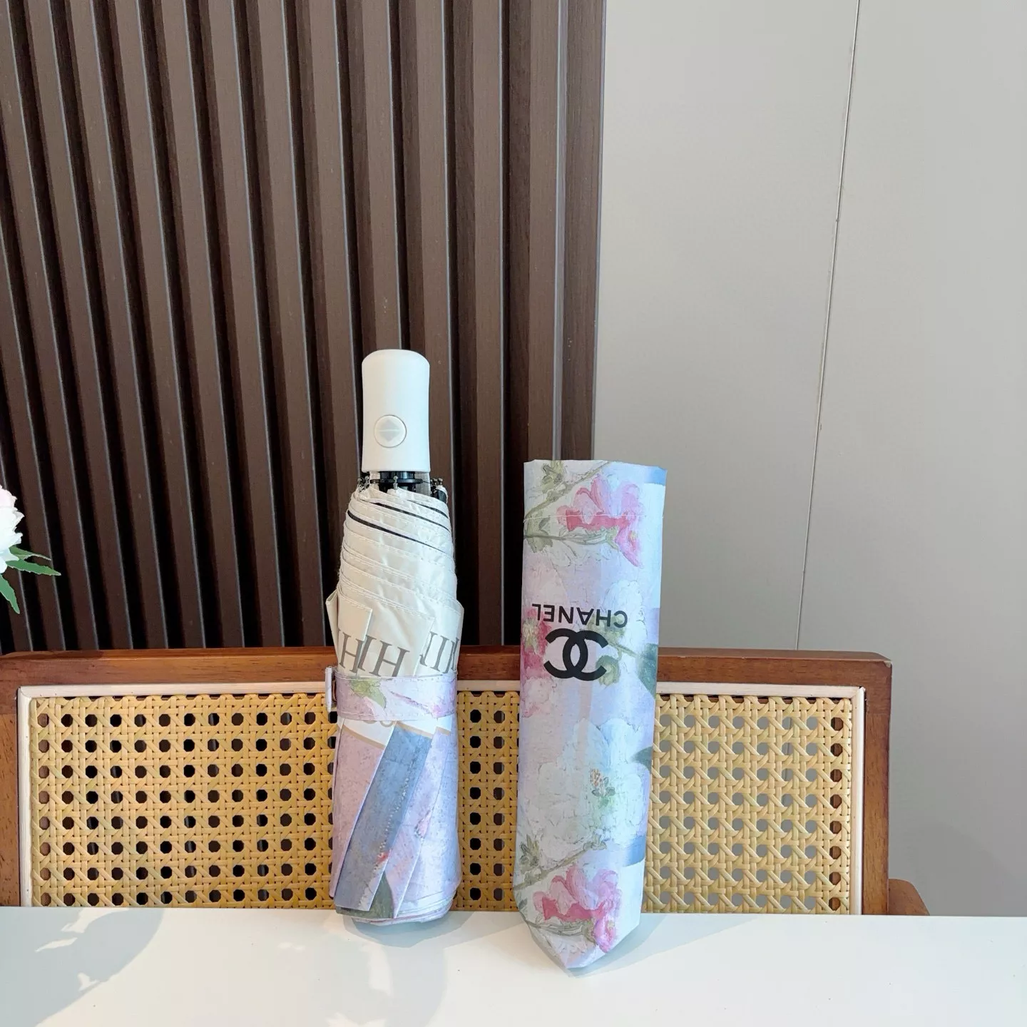 Chanel Umbrellas Comfortable 513 - Image 4