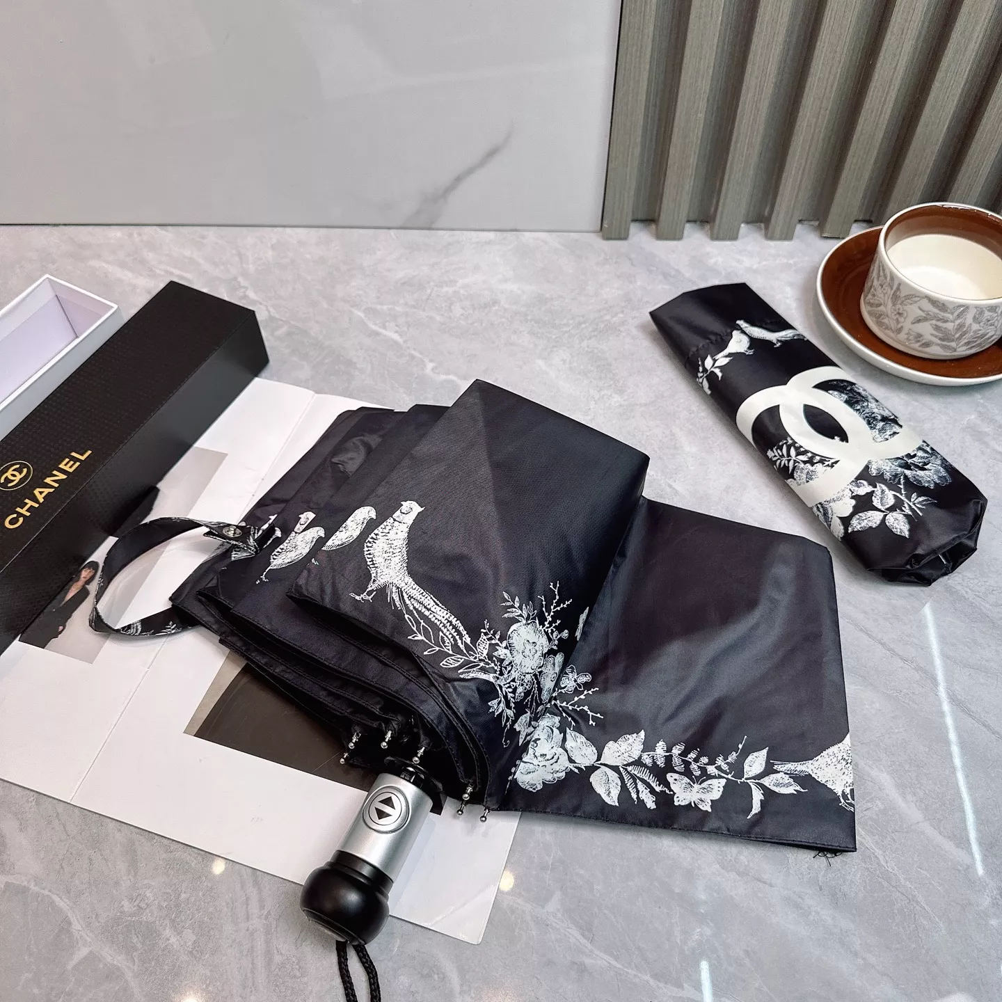 Chanel Umbrellas Functional 3737 - Image 4