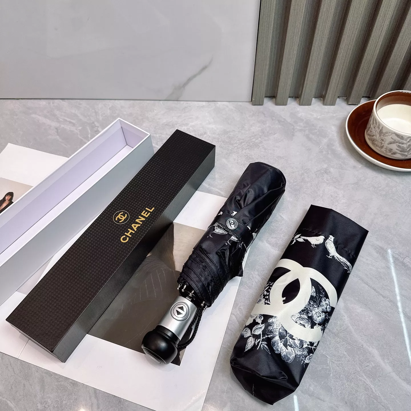 Chanel Umbrellas Functional 3737 - Image 7