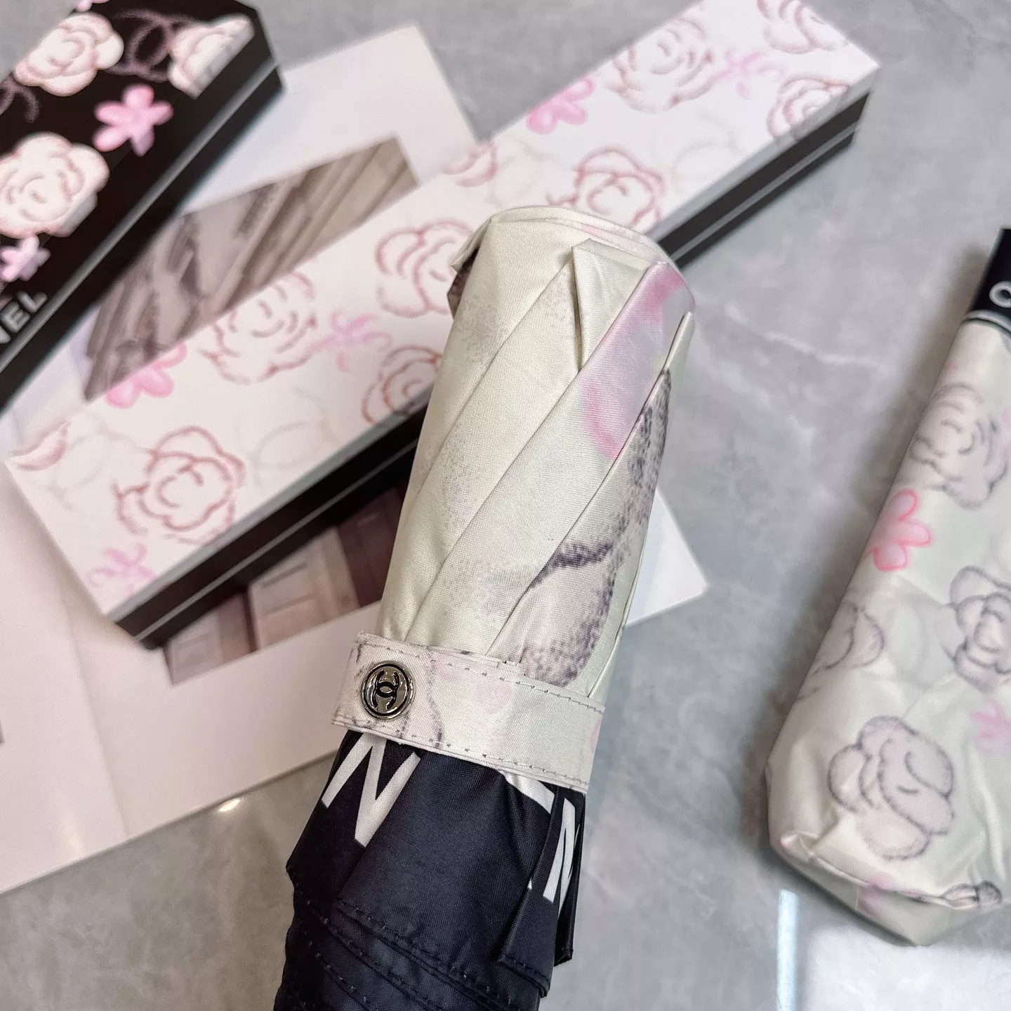 Chanel Umbrellas HighQuality 7494 - Image 8