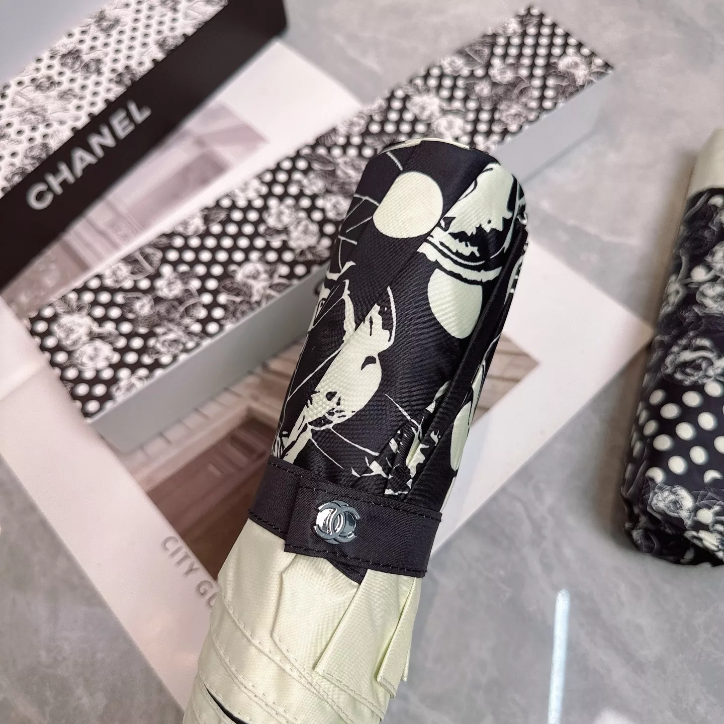 Chanel Umbrellas Soft 7408 - Image 8