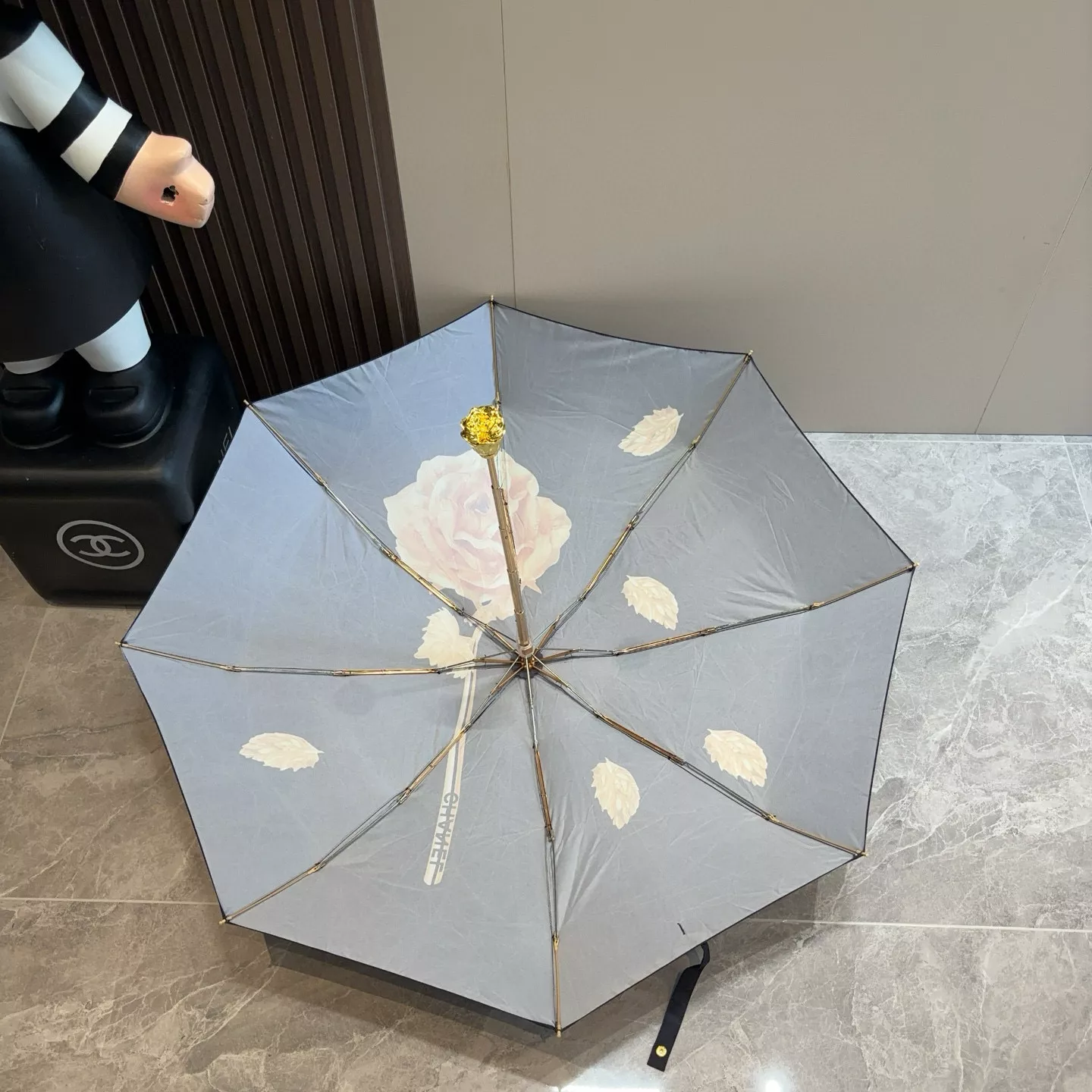 Chanel Umbrellas Trendsetting 6345