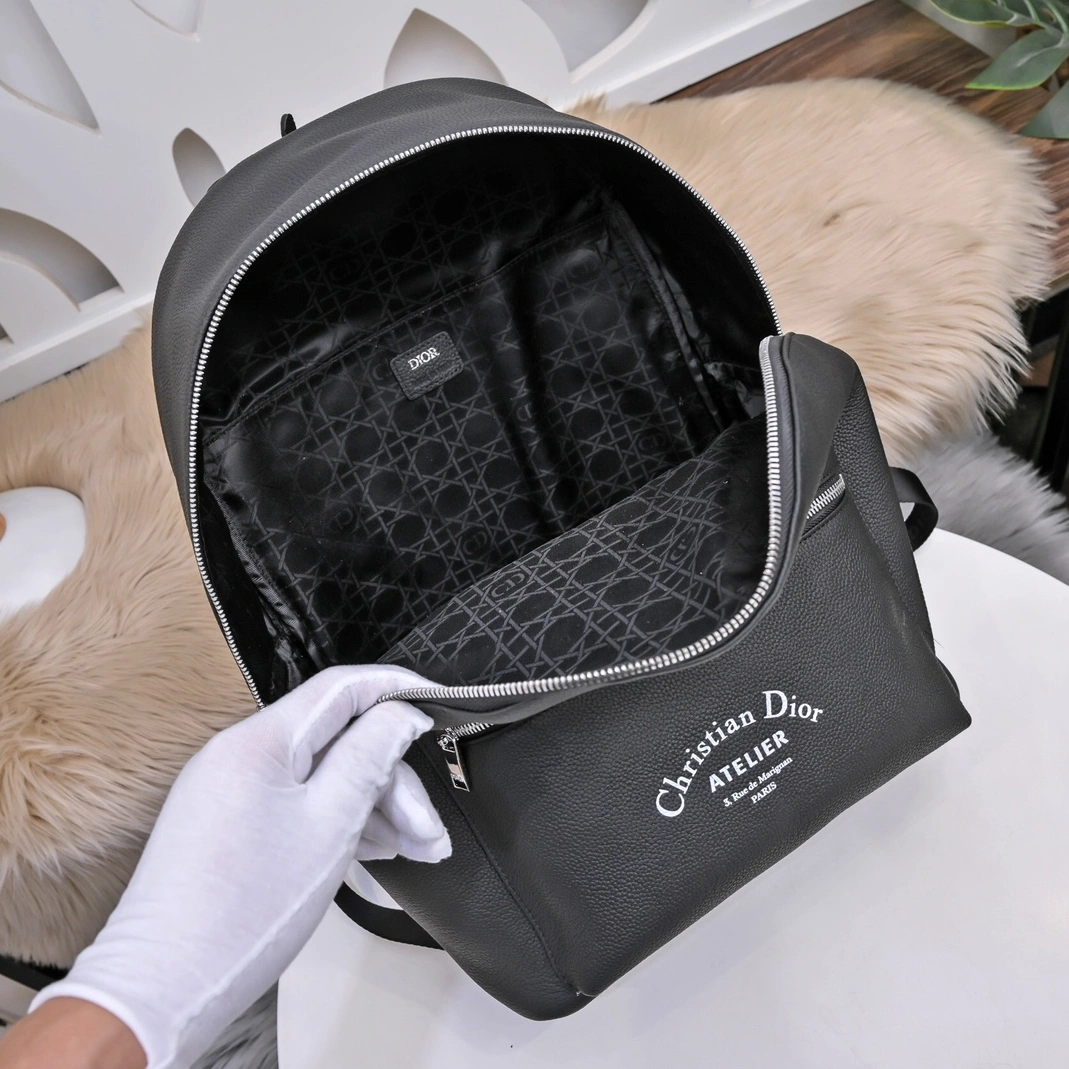 Christian Dior AAA Man Backpacks Elegant 2834 - Image 7