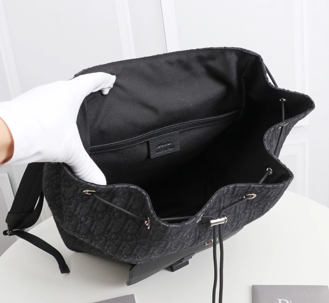 Christian Dior AAA Man Backpacks Practical 8771 - Image 7