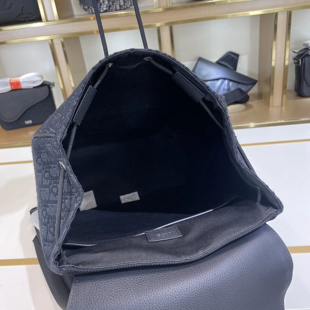 Christian Dior AAA Man Backpacks Versatile 3470 - Image 7