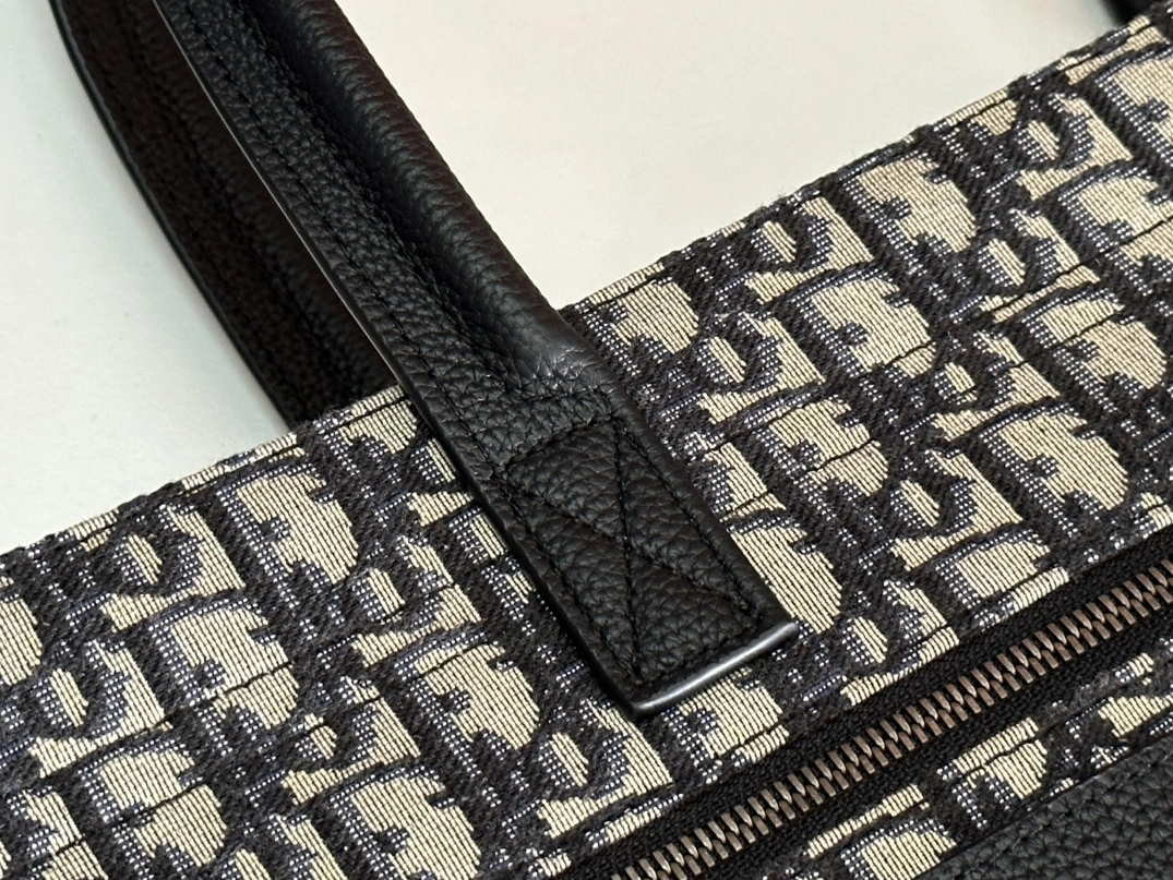 Christian Dior AAA Man Handbags Minimalist 6154 - Image 6