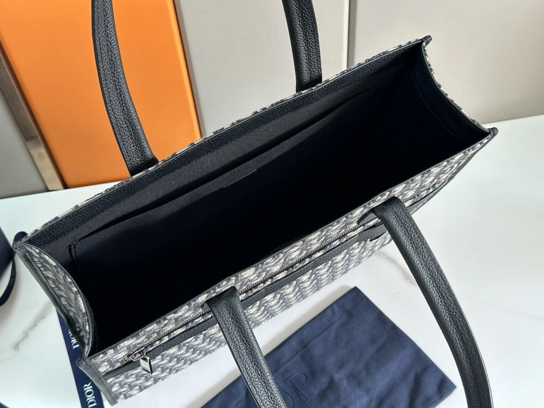 Christian Dior AAA Man Handbags Minimalist 6154 - Image 7