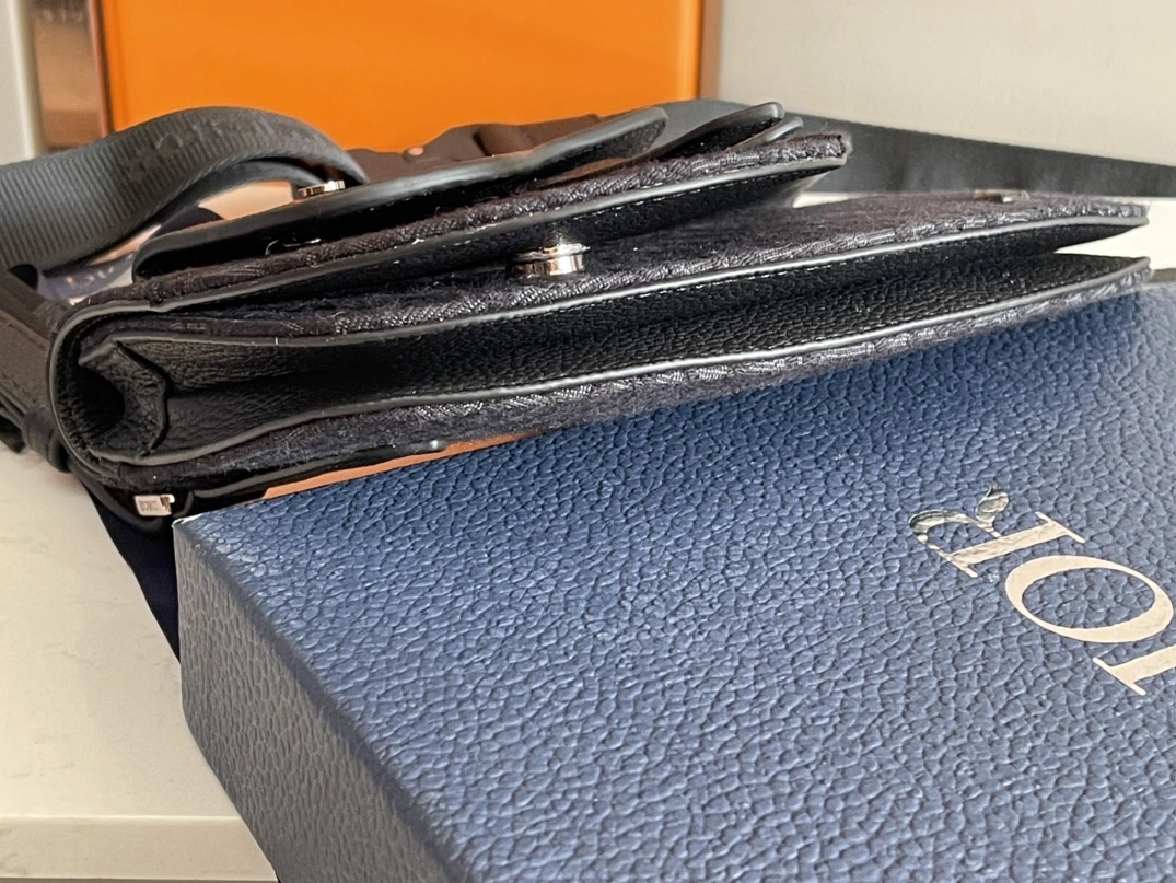 Christian Dior AAA Man Messenger Bags Unique 1498 - Image 5