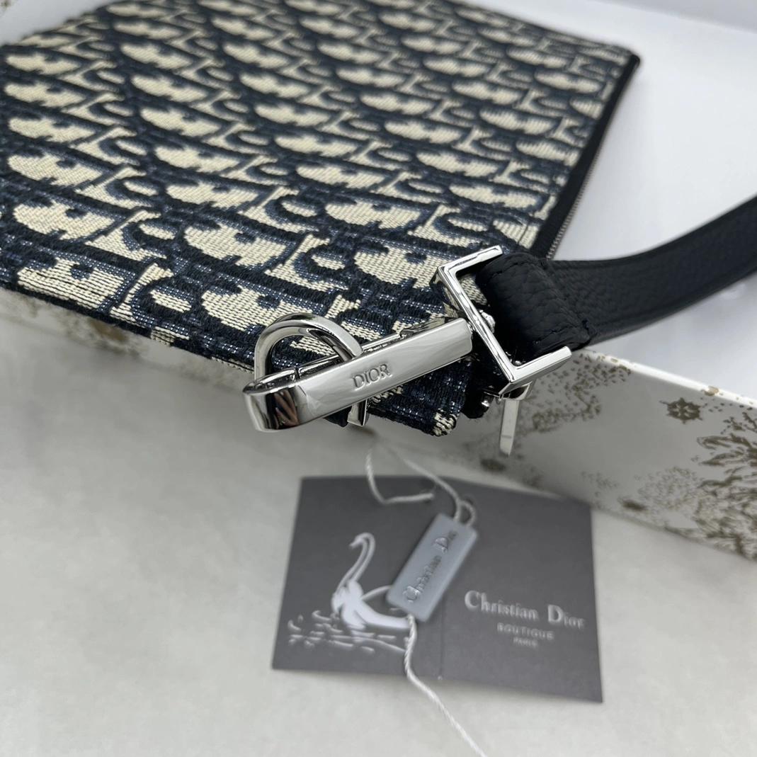 Christian Dior AAA Man Wallets AllSeason 1522 - Image 6