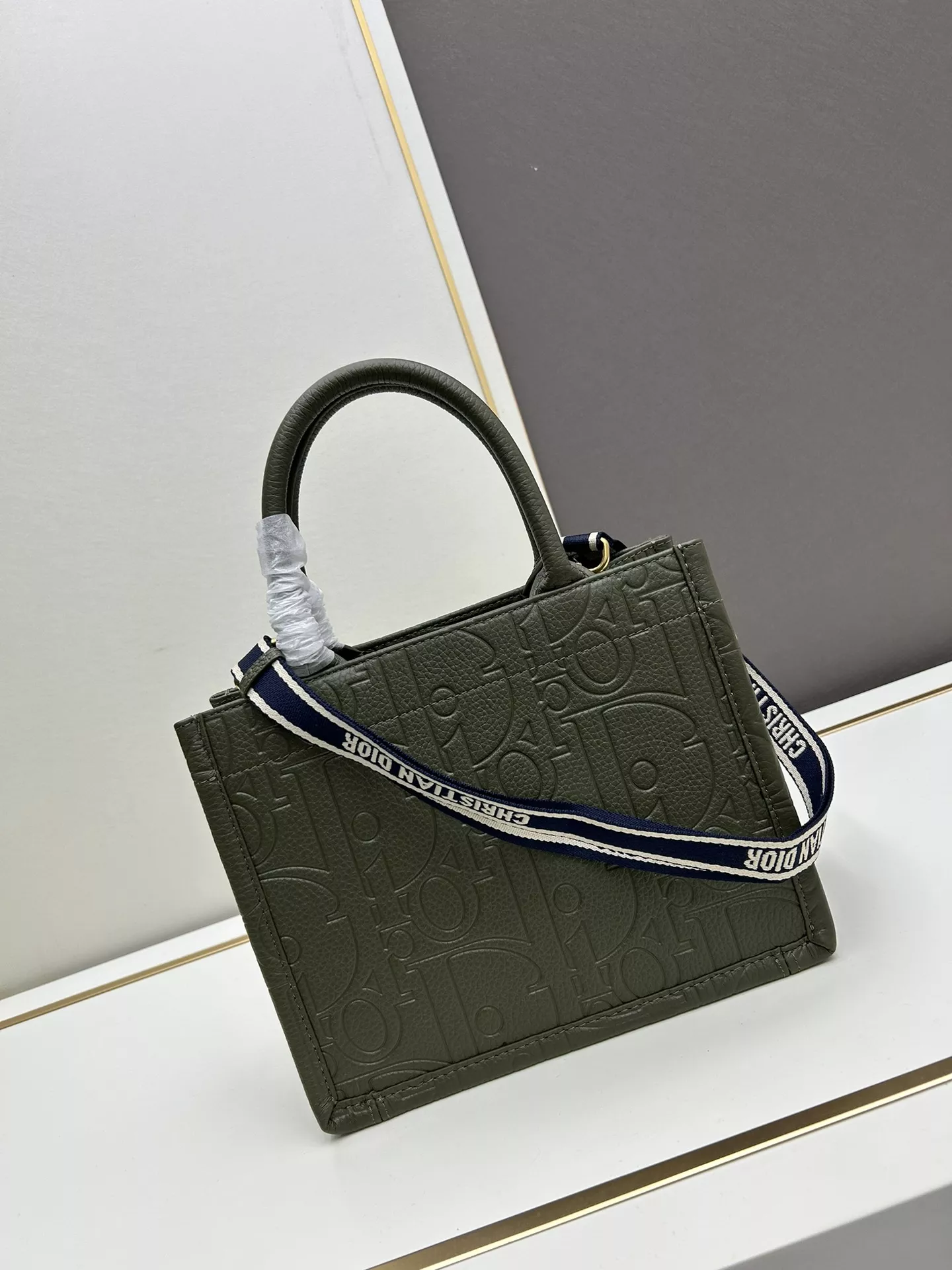 Christian Dior AAA Quality Handbags For Women Bold 2203 - Image 3