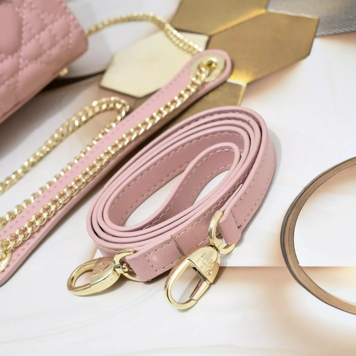 Christian Dior AAA Quality Handbags For Women Breathable 8146 - Image 8