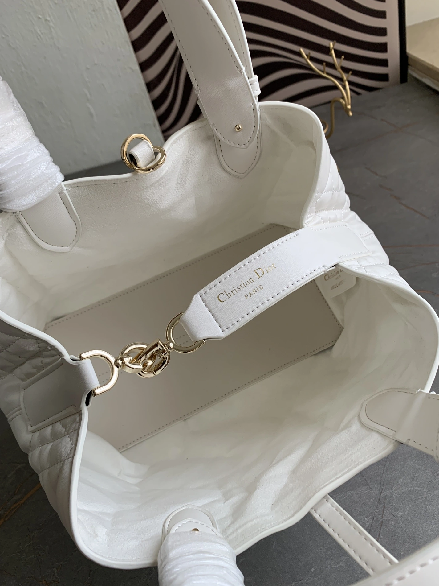 Christian Dior AAA Quality Handbags For Women Reliable 4716 - Image 8