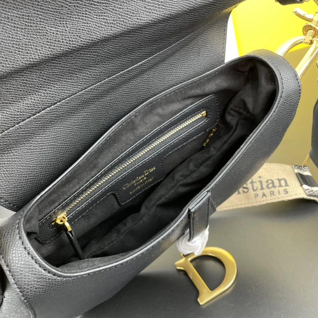 Christian Dior AAA Quality Messenger Bags For Women Durable 5404 - Image 7