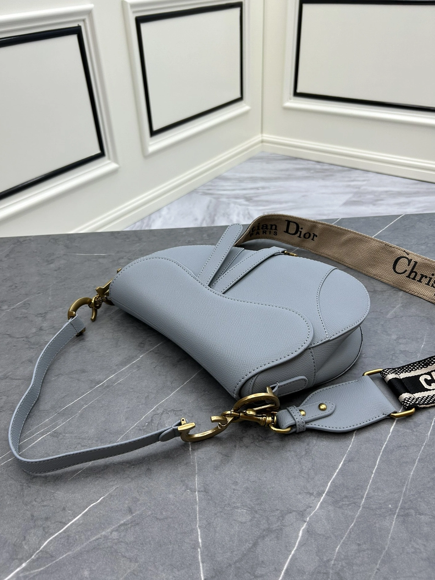 Christian Dior AAA Quality Messenger Bags For Women Durable 7675 - Image 3