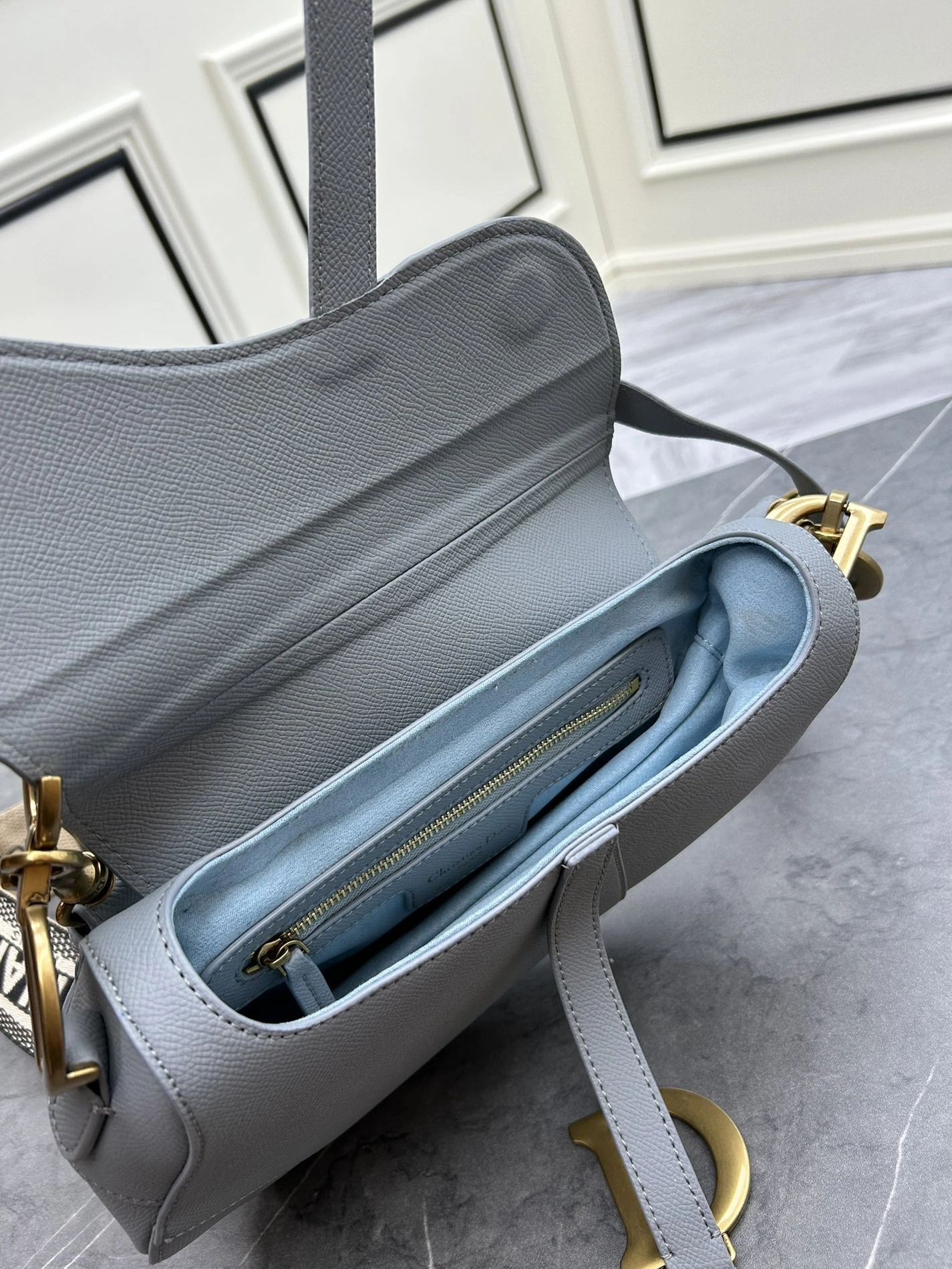 Christian Dior AAA Quality Messenger Bags For Women Durable 7675 - Image 6